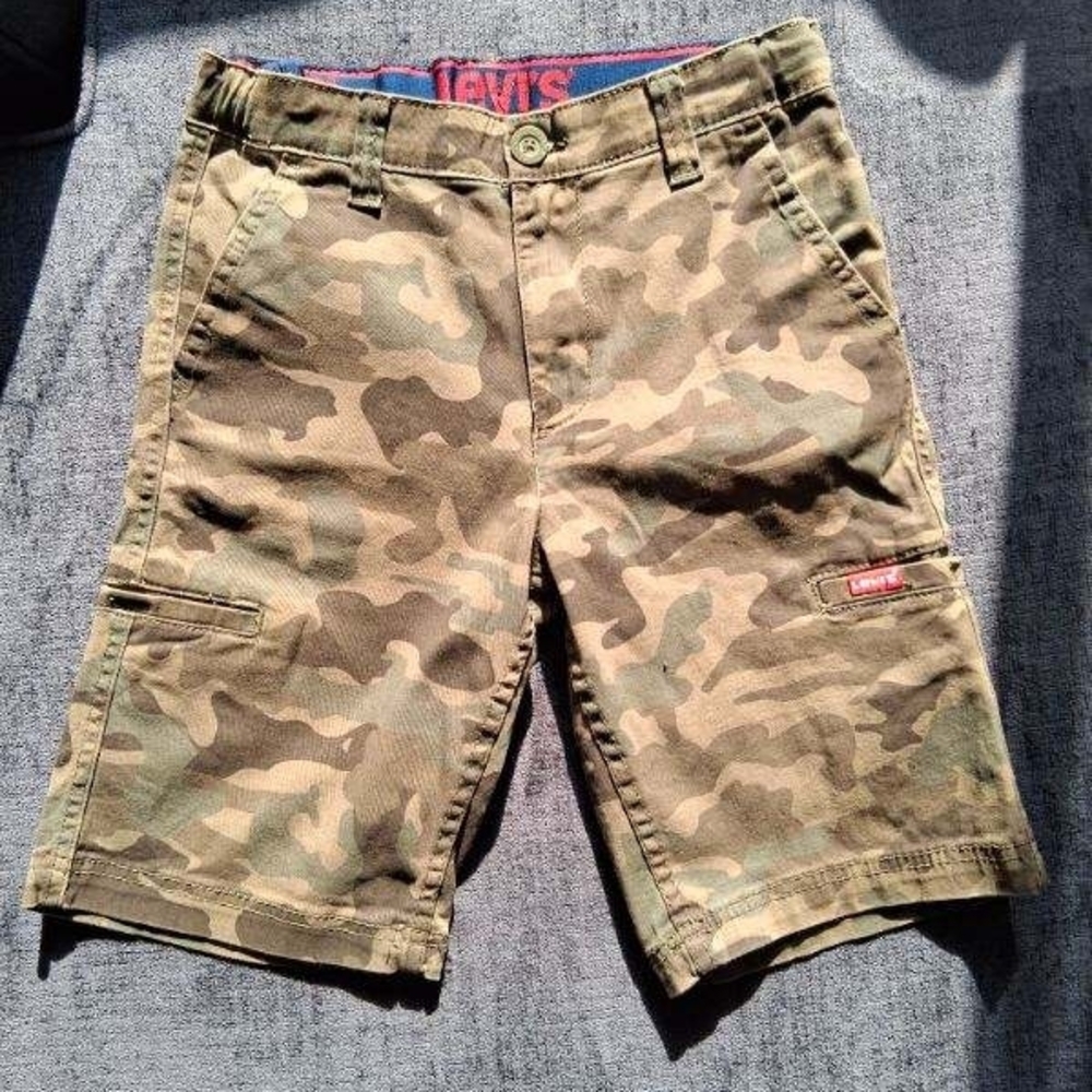 Levi's Boys Green Camo Cargo Shorts